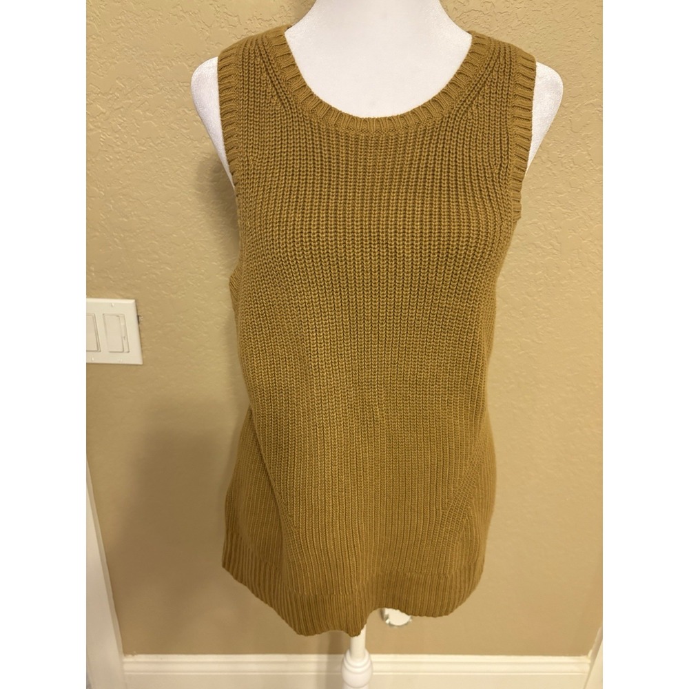 Banana Republic Organic Cotton Sleeveless Sweater, Large. Golden Brown